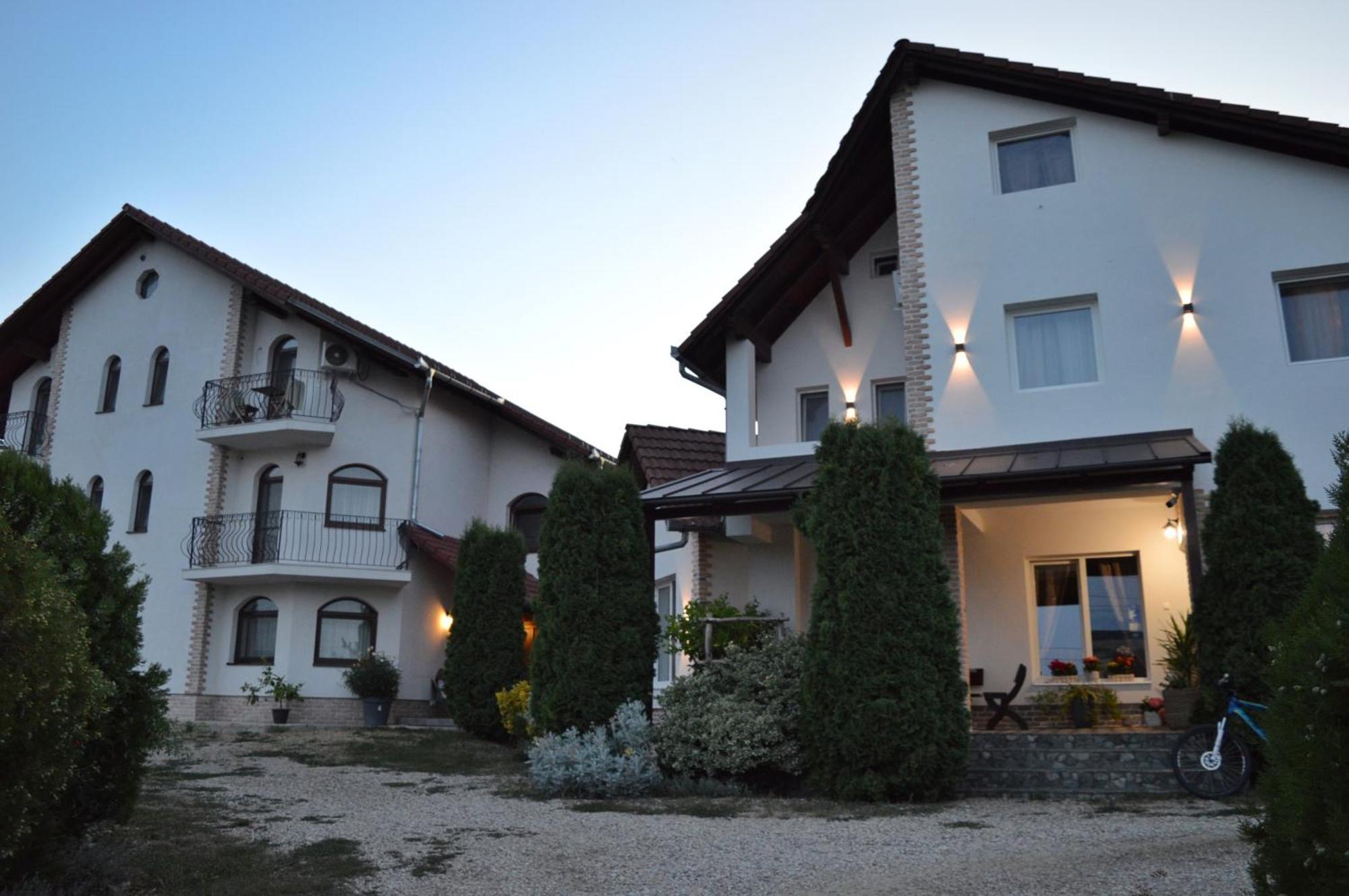 Pensiunea Faur Sebes  Bagian luar foto